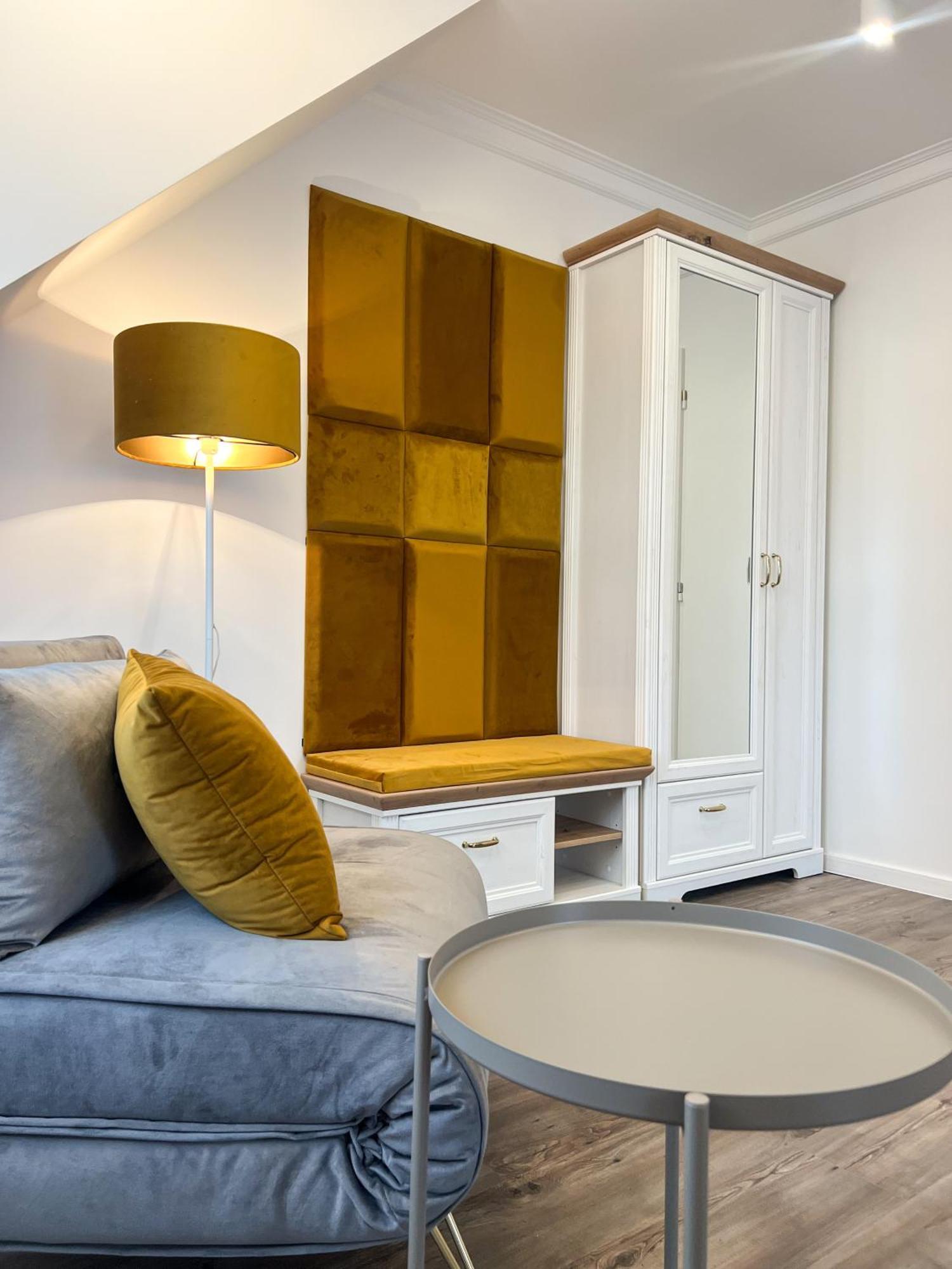 Hotel Lony Mochov Luaran gambar